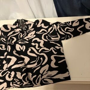 Christian Siriano Black and Cream Patterned Sweater